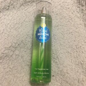 Bath and body works cool melon kiwi body spray new